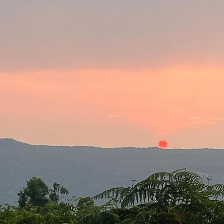 Hotel Magic Mountain,Mahabaleshwar Ngoại thất bức ảnh