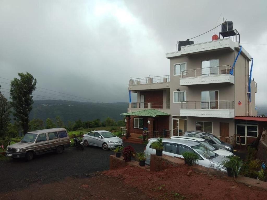 Hotel Magic Mountain,Mahabaleshwar Ngoại thất bức ảnh