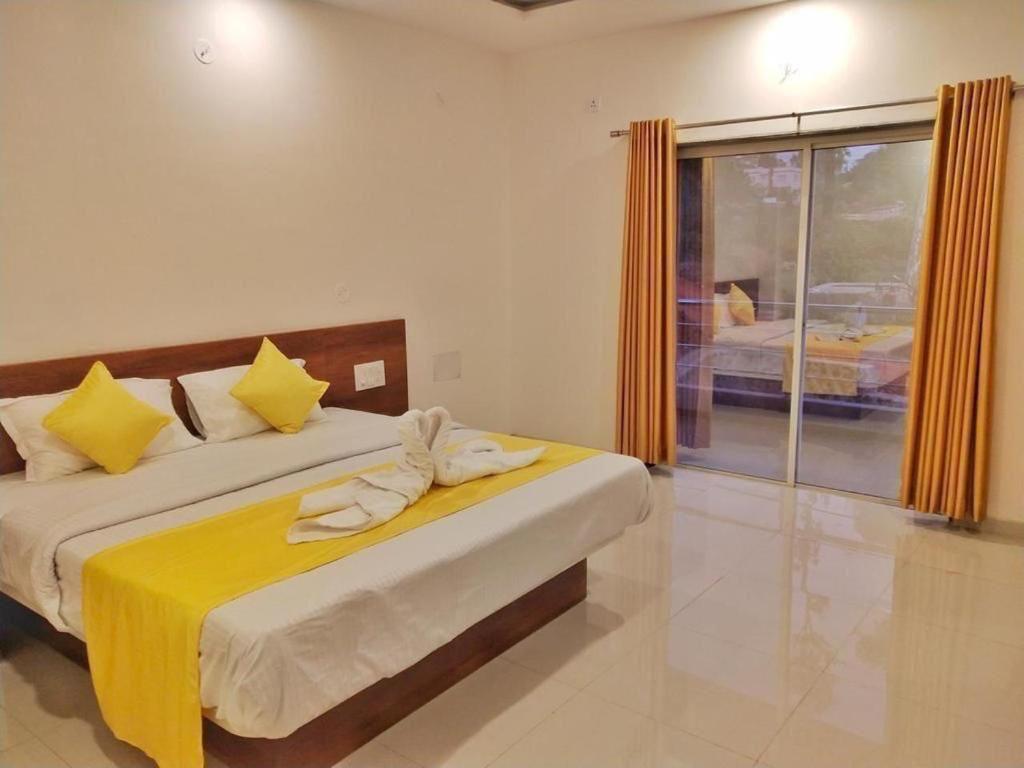 Hotel Magic Mountain,Mahabaleshwar Ngoại thất bức ảnh